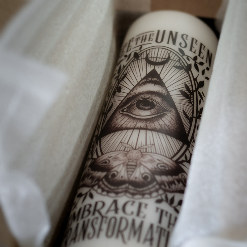 alt="antikapratika_seen_the_unseen_candle"